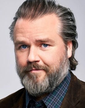 Tyler Labine